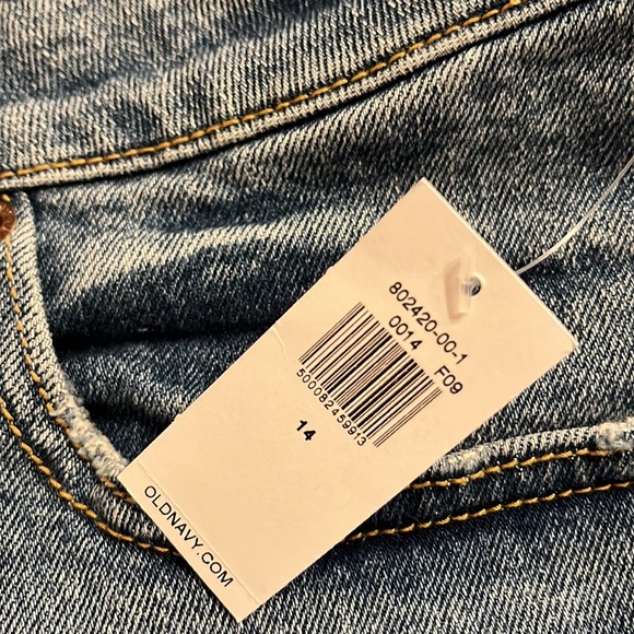 Old Navy size 14 high-rise Jean shorts - Picture 5 of 7